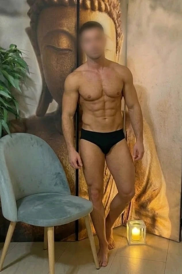 Ulises Masaje Gay Valencia | masaje cuerpo a cuerpo | Masaje en hotel